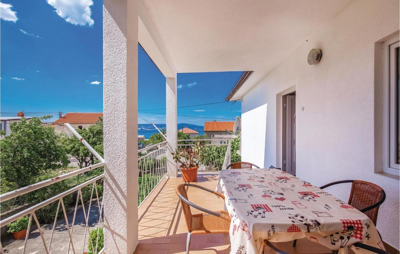 2 Bedroom Stunning Apartment In Novi Vinodolski Esterno foto